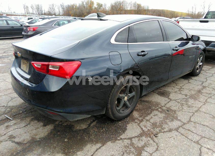 Photo 4 of 2017 Chevrolet Malibu LS (VIN 1G1ZB5ST7HF113466)