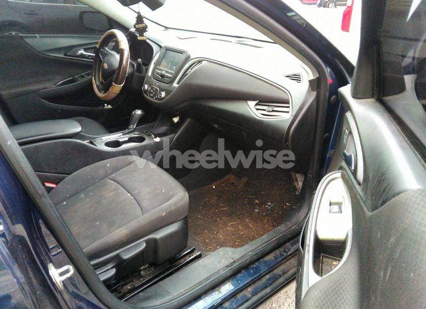 Photo 5 of 2017 Chevrolet Malibu LS (VIN 1G1ZB5ST7HF113466)