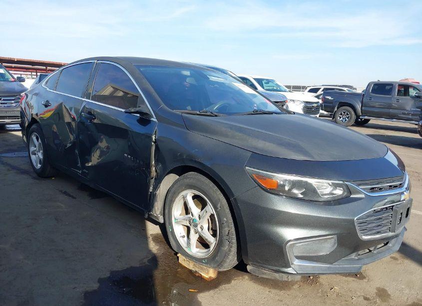 Photo 6 of 2017 Chevrolet Malibu LS (VIN 1G1ZB5ST7HF166703)