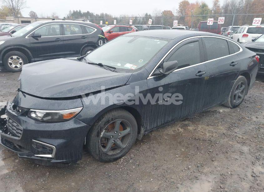 Photo 2 of 2017 Chevrolet Malibu LS (VIN 1G1ZB5ST7HF190452)