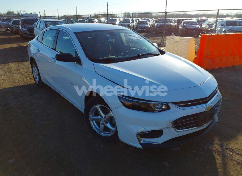 2017 Chevrolet Malibu LS (VIN 1G1ZB5ST7HF211722) main photo