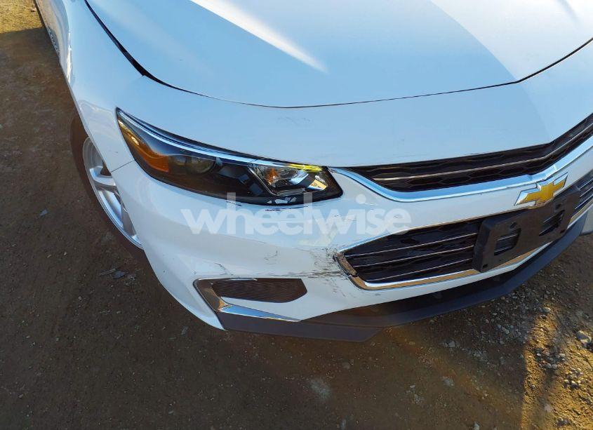 Photo 6 of 2017 Chevrolet Malibu LS (VIN 1G1ZB5ST7HF211722)