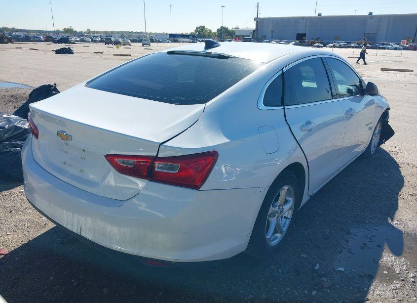 Photo 4 of 2017 Chevrolet Malibu LS (VIN 1G1ZB5ST7HF235115)
