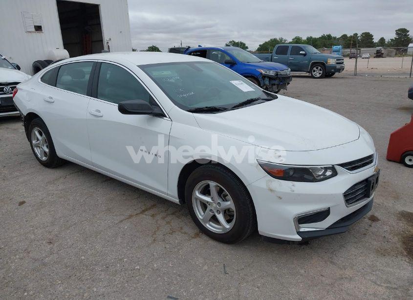 2017 Chevrolet Malibu LS (VIN 1G1ZB5ST7HF239407) main photo