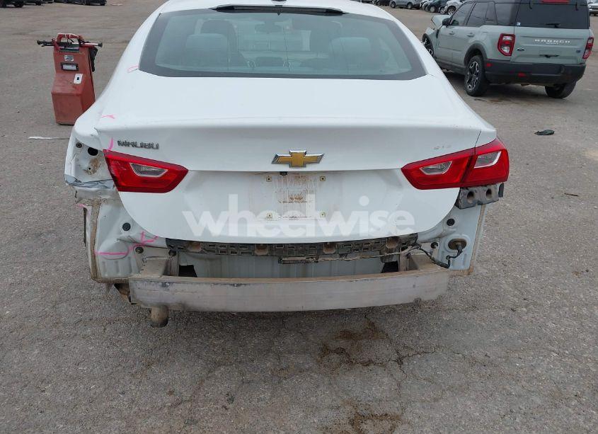 Photo 6 of 2017 Chevrolet Malibu LS (VIN 1G1ZB5ST7HF239407)