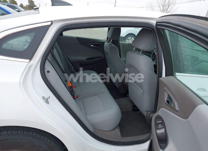 Photo 8 of 2017 Chevrolet Malibu LS (VIN 1G1ZB5ST7HF239407)