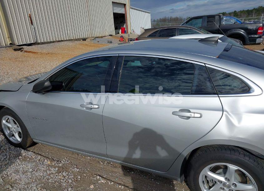 Photo 14 of 2017 Chevrolet Malibu LS (VIN 1G1ZB5ST7HF245983)