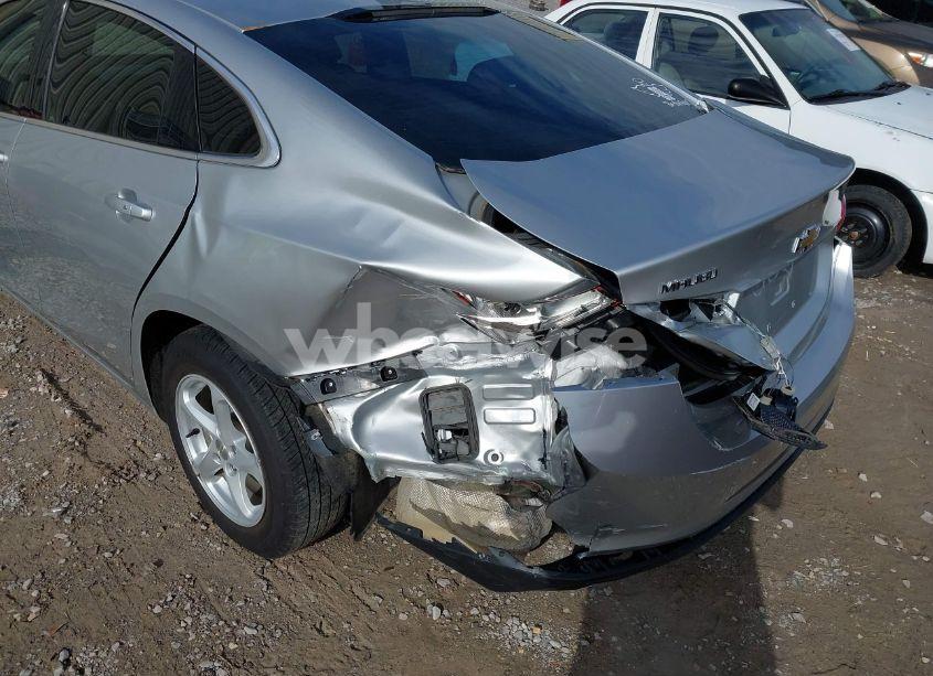 Photo 6 of 2017 Chevrolet Malibu LS (VIN 1G1ZB5ST7HF245983)