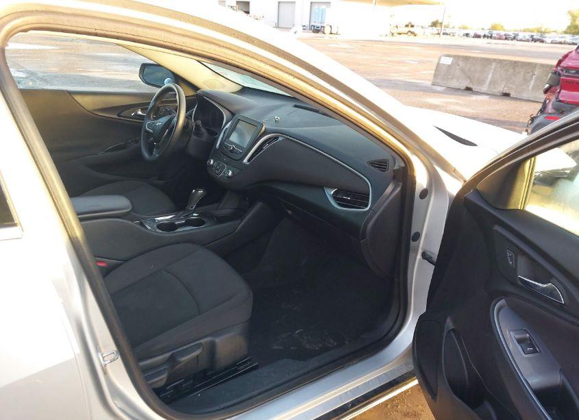 Photo 5 of 2017 Chevrolet Malibu LS (VIN 1G1ZB5ST7HF251184)