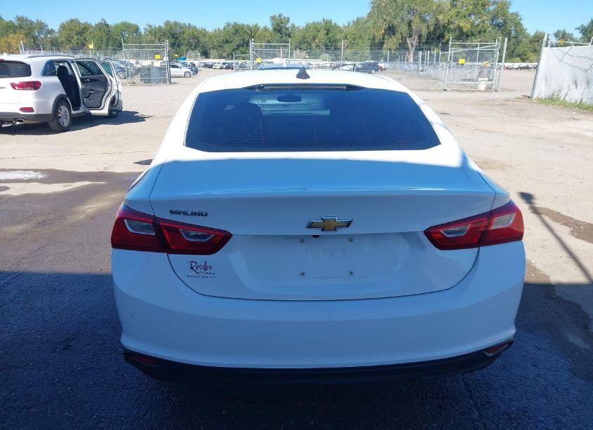 Photo 17 of 2017 Chevrolet Malibu LS (VIN 1G1ZB5ST7HF273640)