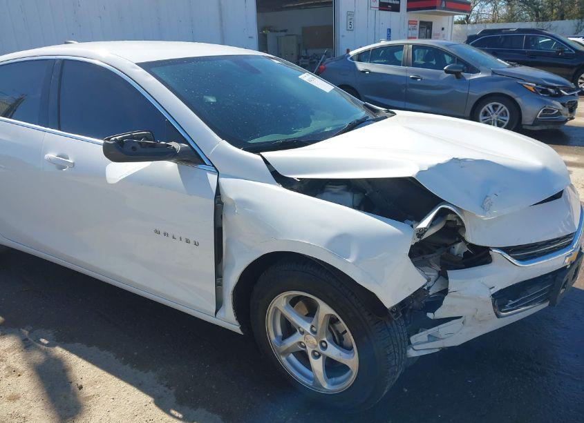 Photo 18 of 2017 Chevrolet Malibu LS (VIN 1G1ZB5ST7HF273640)