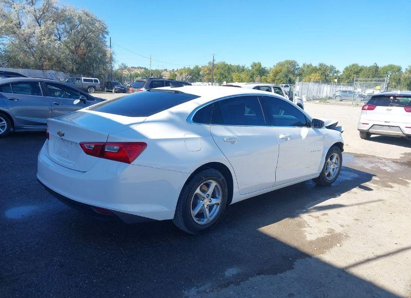 Photo 4 of 2017 Chevrolet Malibu LS (VIN 1G1ZB5ST7HF273640)