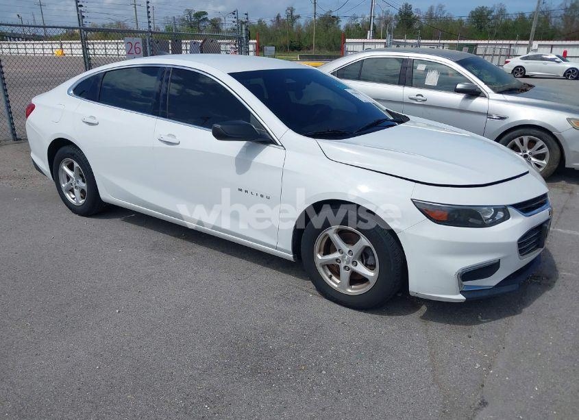 2017 Chevrolet Malibu LS (VIN 1G1ZB5ST7HF276411) main photo