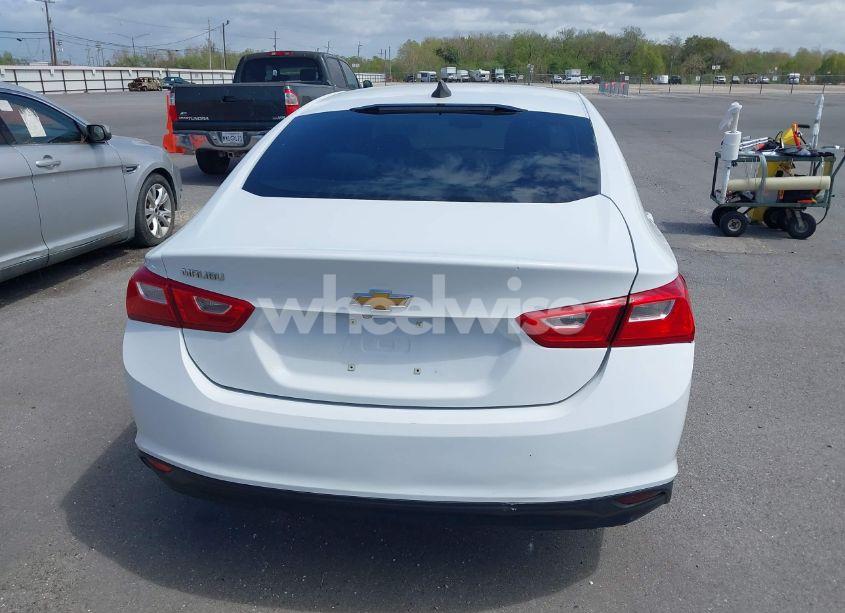 Photo 16 of 2017 Chevrolet Malibu LS (VIN 1G1ZB5ST7HF276411)