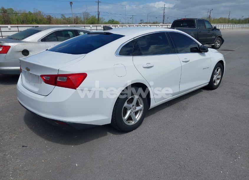 Photo 4 of 2017 Chevrolet Malibu LS (VIN 1G1ZB5ST7HF276411)