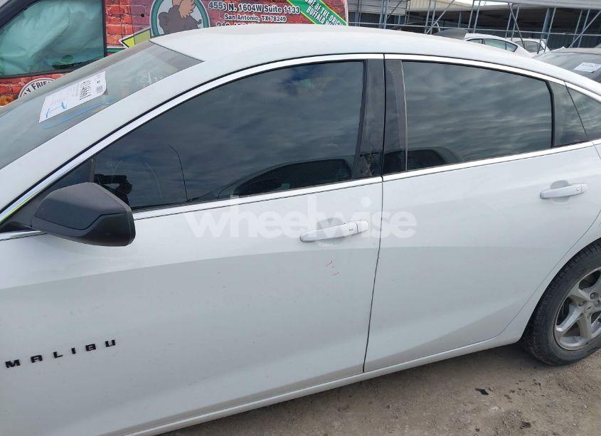 Photo 15 of 2017 Chevrolet Malibu LS (VIN 1G1ZB5ST7HF282063)