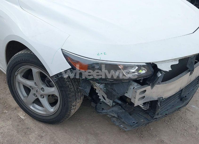 Photo 6 of 2017 Chevrolet Malibu LS (VIN 1G1ZB5ST7HF282063)
