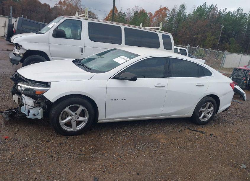 Photo 15 of 2017 Chevrolet Malibu LS (VIN 1G1ZB5ST7HF292477)
