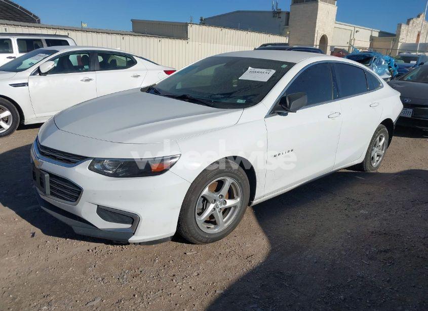 Photo 2 of 2018 Chevrolet Malibu 1LS (VIN 1G1ZB5ST7JF108371)