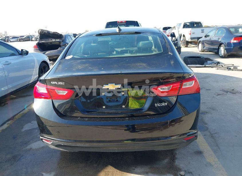 Photo 17 of 2018 Chevrolet Malibu 1LS (VIN 1G1ZB5ST7JF113568)