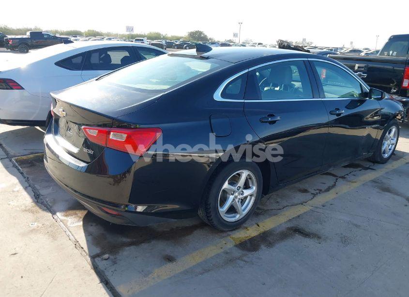 Photo 4 of 2018 Chevrolet Malibu 1LS (VIN 1G1ZB5ST7JF113568)