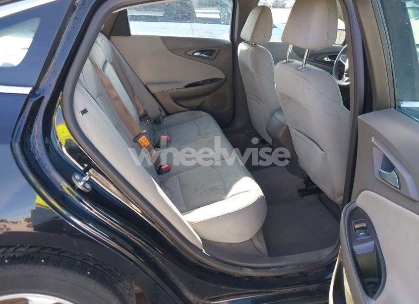 Photo 8 of 2018 Chevrolet Malibu 1LS (VIN 1G1ZB5ST7JF113568)