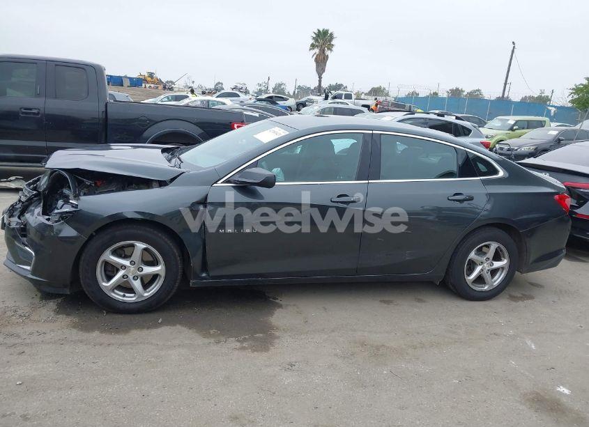 Photo 14 of 2018 Chevrolet Malibu 1LS (VIN 1G1ZB5ST7JF188271)