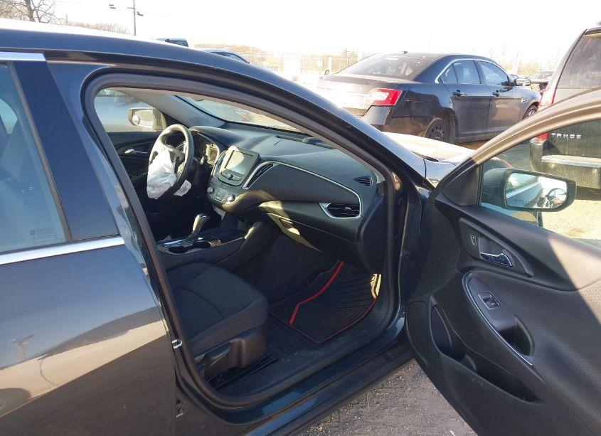 Photo 5 of 2018 Chevrolet Malibu 1LS (VIN 1G1ZB5ST7JF198623)