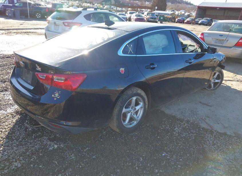 Photo 4 of 2018 Chevrolet Malibu 1LS (VIN 1G1ZB5ST7JF274132)