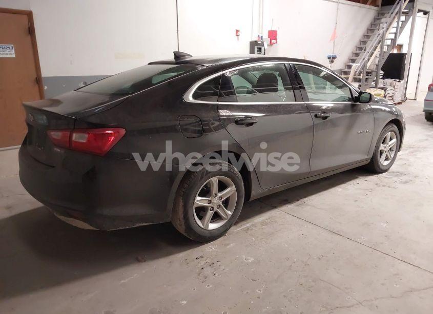 Photo 4 of 2019 Chevrolet Malibu 1LS (VIN 1G1ZB5ST7KF145695)