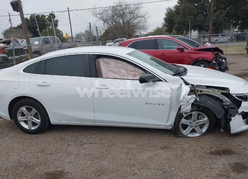 Photo 13 of 2019 Chevrolet Malibu 1LS (VIN 1G1ZB5ST7KF182617)