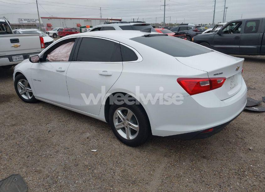 Photo 3 of 2019 Chevrolet Malibu 1LS (VIN 1G1ZB5ST7KF182617)