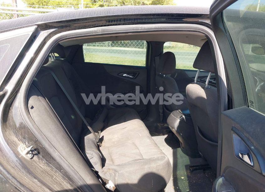 Photo 8 of 2019 Chevrolet Malibu 1LS (VIN 1G1ZB5ST7KF211629)