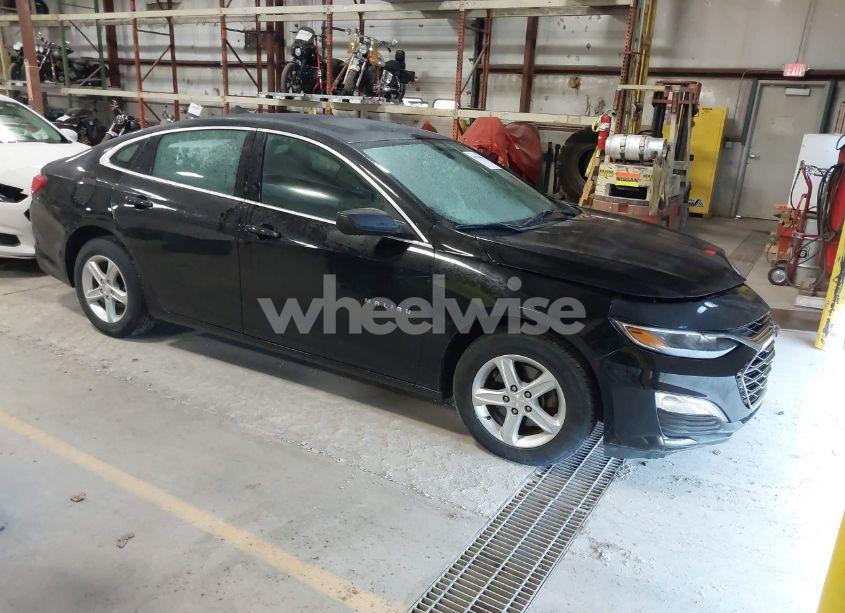 2019 Chevrolet Malibu 1LS (VIN 1G1ZB5ST7KF213820) main photo