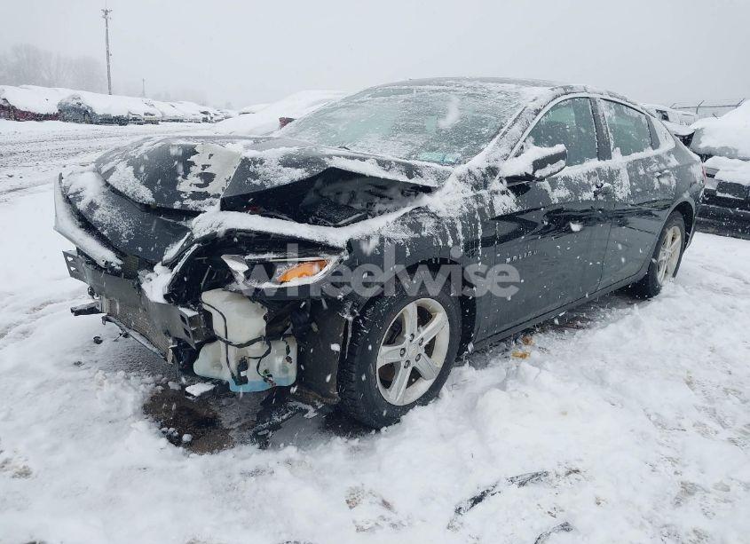 Photo 2 of 2020 Chevrolet Malibu FWD LS (VIN 1G1ZB5ST7LF007687)