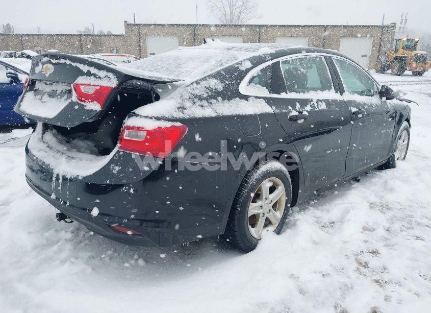 Photo 4 of 2020 Chevrolet Malibu FWD LS (VIN 1G1ZB5ST7LF007687)