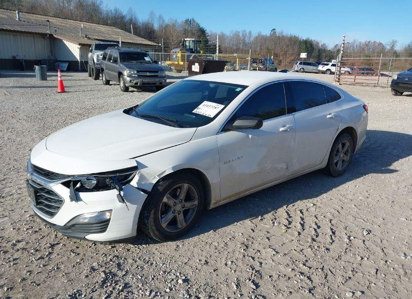 Photo 2 of 2020 Chevrolet Malibu FWD LS (VIN 1G1ZB5ST7LF074094)