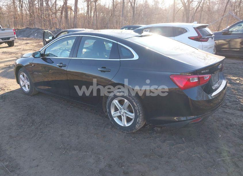 Photo 3 of 2020 Chevrolet Malibu FWD LS (VIN 1G1ZB5ST7LF116926)