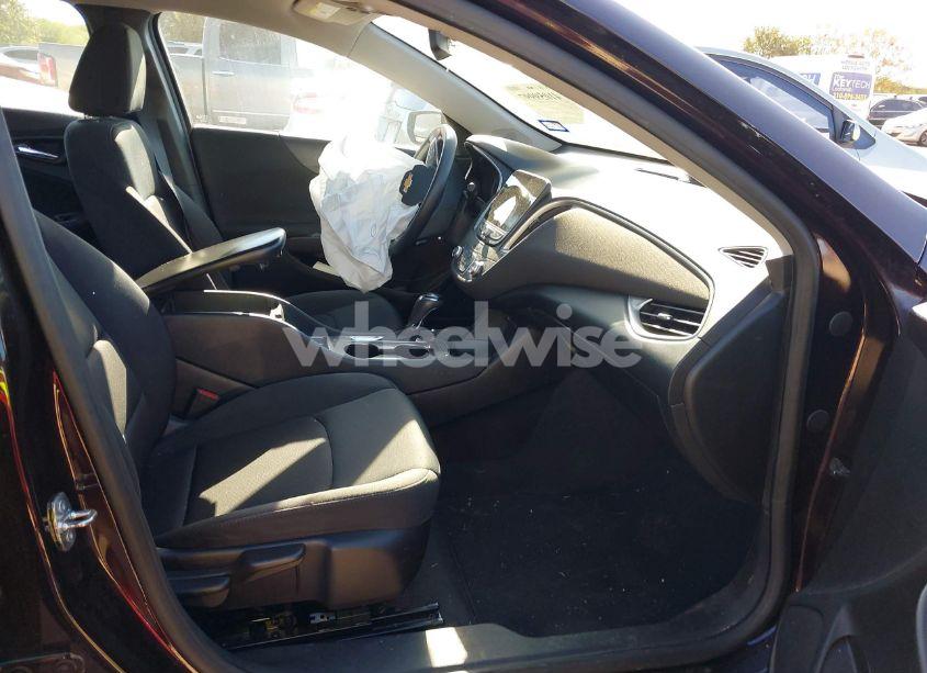 Photo 5 of 2020 Chevrolet Malibu FWD LS (VIN 1G1ZB5ST7LF127439)