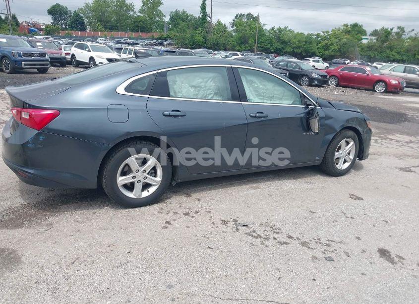 Photo 4 of 2021 Chevrolet Malibu FWD LS (VIN 1G1ZB5ST7MF014480)