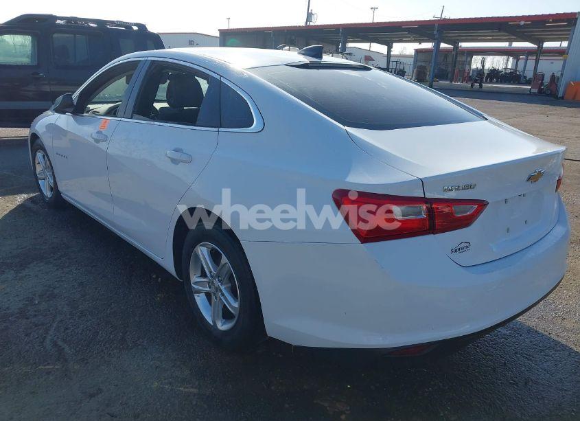 Photo 3 of 2022 Chevrolet Malibu FWD LS (VIN 1G1ZB5ST7NF206130)