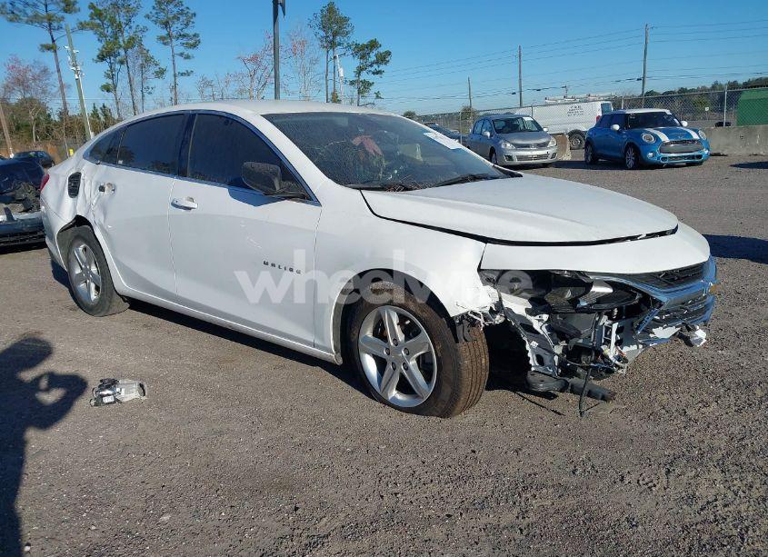 2022 Chevrolet Malibu FWD LS (VIN 1G1ZB5ST7NF213532) main photo