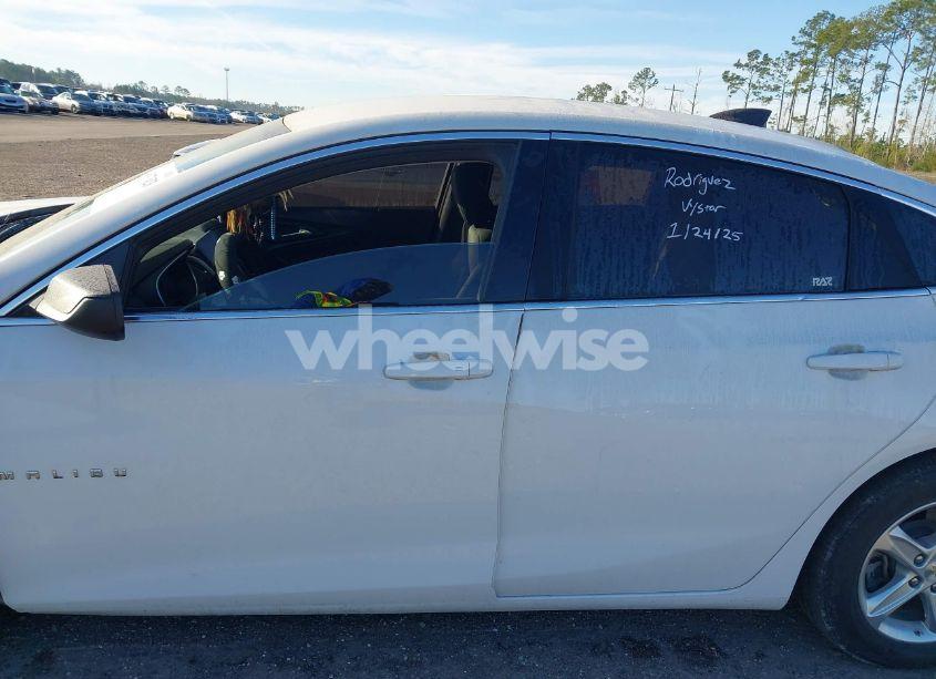 Photo 14 of 2022 Chevrolet Malibu FWD LS (VIN 1G1ZB5ST7NF213532)