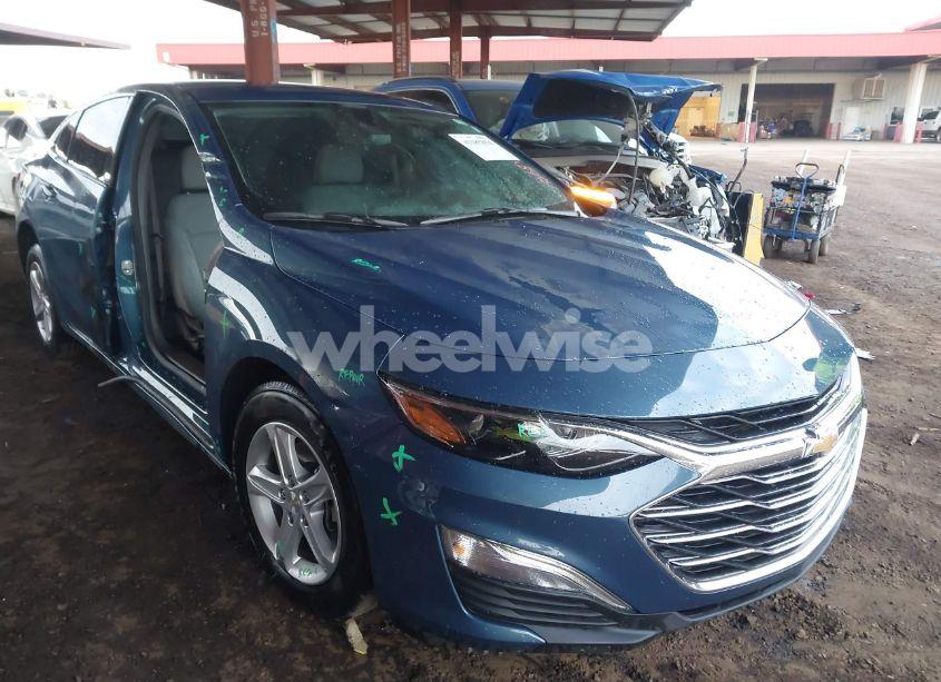 2024 Chevrolet Malibu FWD LS (VIN 1G1ZB5ST7RF248528) main photo