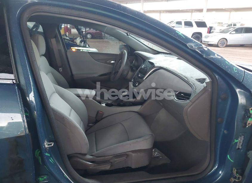 Photo 5 of 2024 Chevrolet Malibu FWD LS (VIN 1G1ZB5ST7RF248528)