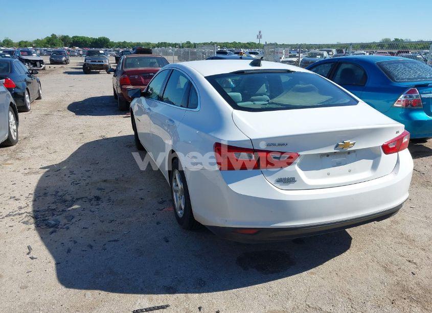 Photo 3 of 2016 Chevrolet Malibu LS (VIN 1G1ZB5ST8GF181550)