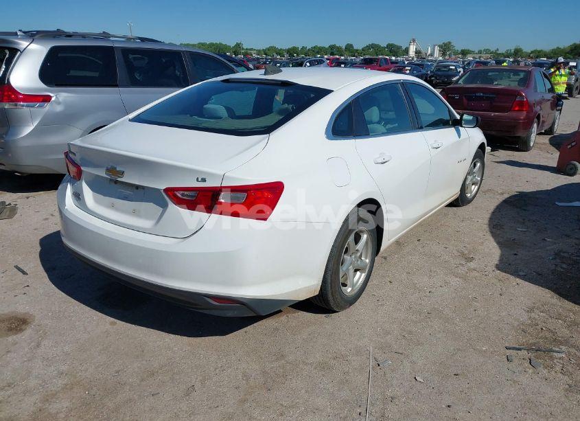 Photo 4 of 2016 Chevrolet Malibu LS (VIN 1G1ZB5ST8GF181550)