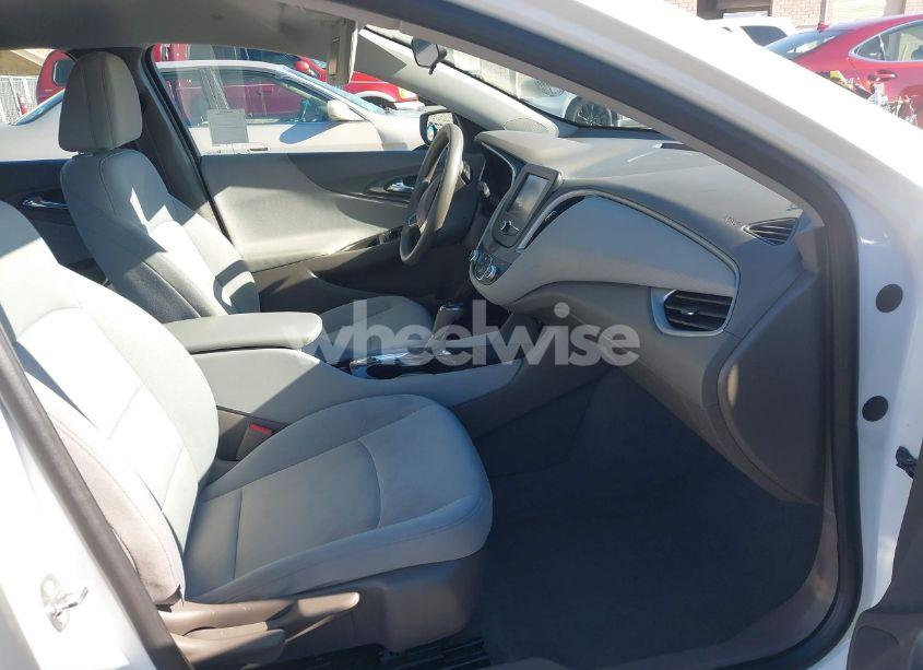 Photo 5 of 2016 Chevrolet Malibu LS (VIN 1G1ZB5ST8GF195867)