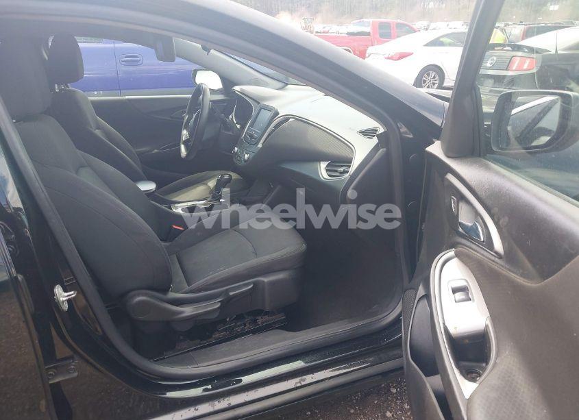 Photo 5 of 2016 Chevrolet Malibu LS (VIN 1G1ZB5ST8GF204261)