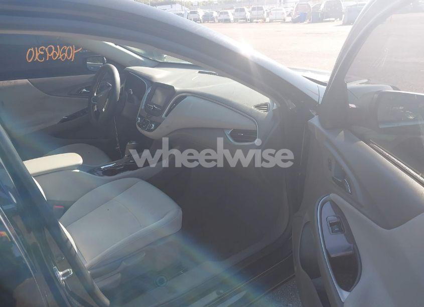 Photo 5 of 2016 Chevrolet Malibu LS (VIN 1G1ZB5ST8GF294043)